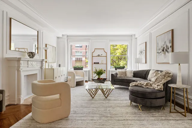 $2,795,000 | 161 West 86th Street, Unit 2A | Upper West Side