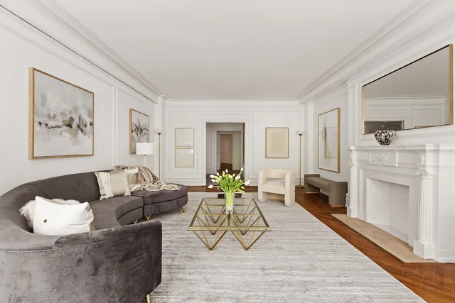 $2,695,000 | 161 West 86th Street, Unit 2A | Upper West Side