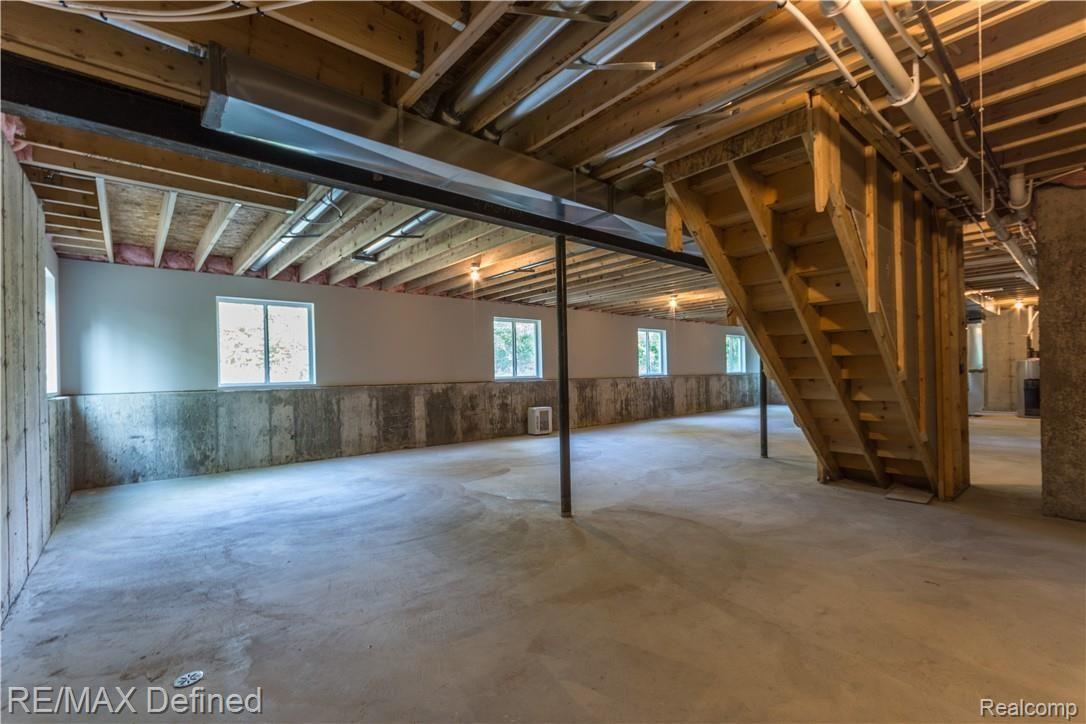 2470 Bull Run Road Oxford, MI 48371 - Photo 25 of 26 Daylight Basement