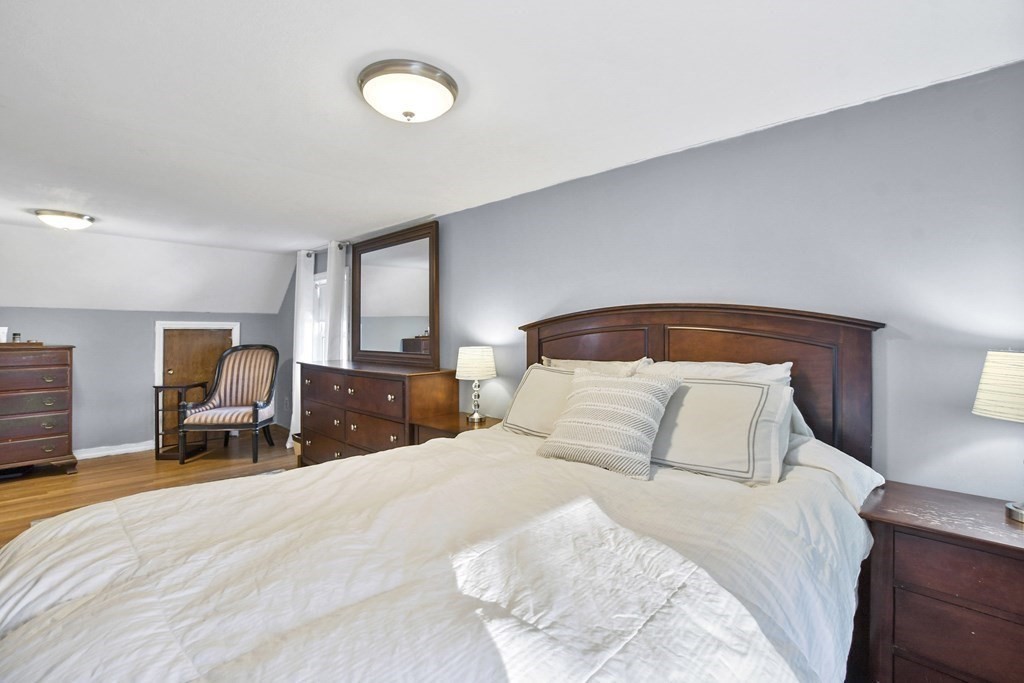 21 Marlton Road Waltham, MA 02453 - Photo 18 of 34 Gallery Image 18