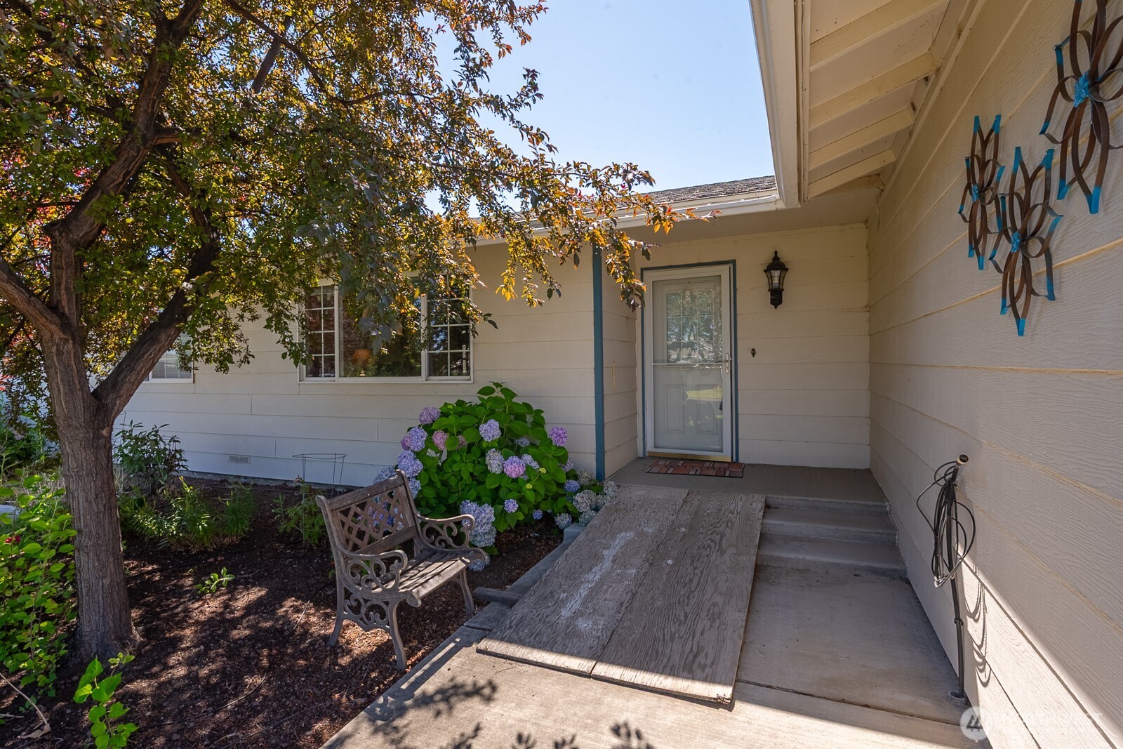 35 Ridge Drive Ephrata, WA 98823 - Photo 4 of 38 Gallery Image 4