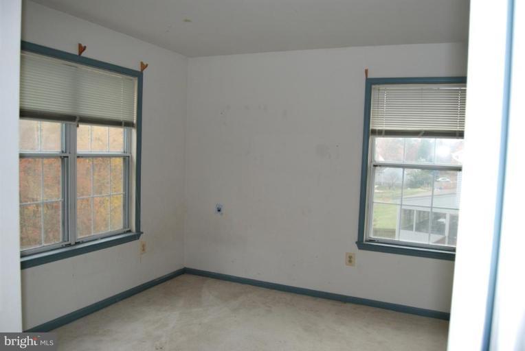 157 Seneca Ridge Drive Sterling, VA 20164 - Photo 3 of 12 Bedroom #2