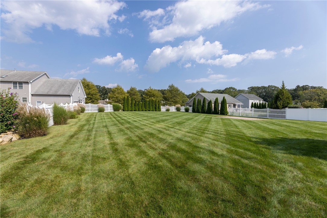 136 Beach Street Westerly, RI 02891 - Photo 3 of 35 Gallery Image 3