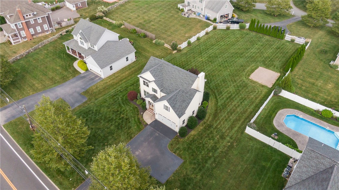 136 Beach Street Westerly, RI 02891 - Photo 31 of 35 Gallery Image 31