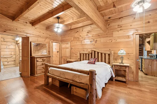 $855,000 | 384 Lonesome Dove Trail, Trinity, TX 75862