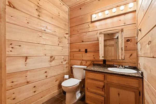 $852,000 | 384 Lonesome Dove Trail, Trinity, TX 75862