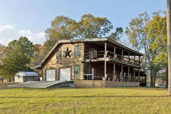 $852,000 | 384 Lonesome Dove Trail, Trinity, TX 75862