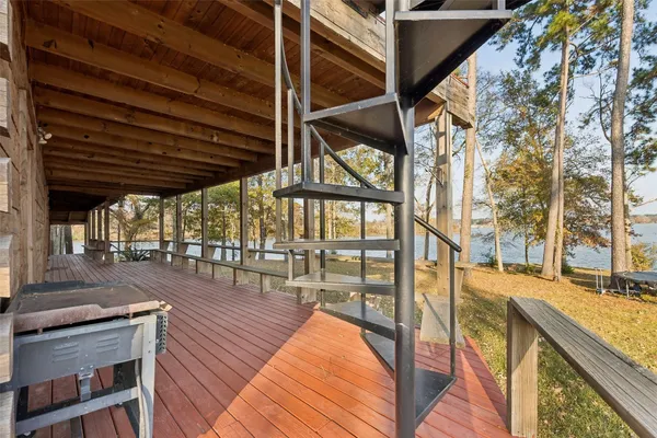 $855,000 | 384 Lonesome Dove Trail, Trinity, TX 75862