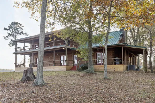 $855,000 | 384 Lonesome Dove Trail, Trinity, TX 75862