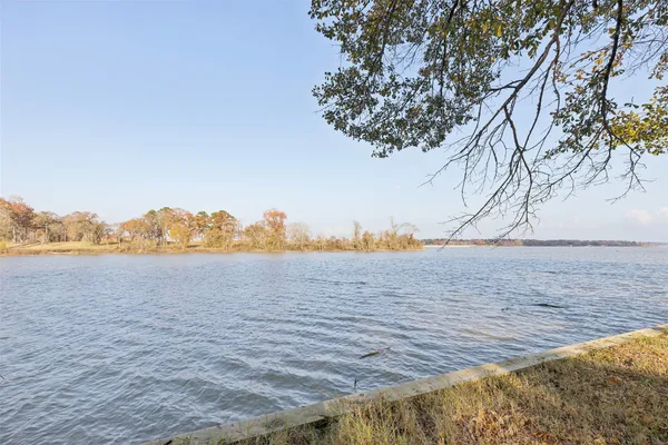 $852,000 | 384 Lonesome Dove Trail, Trinity, TX 75862