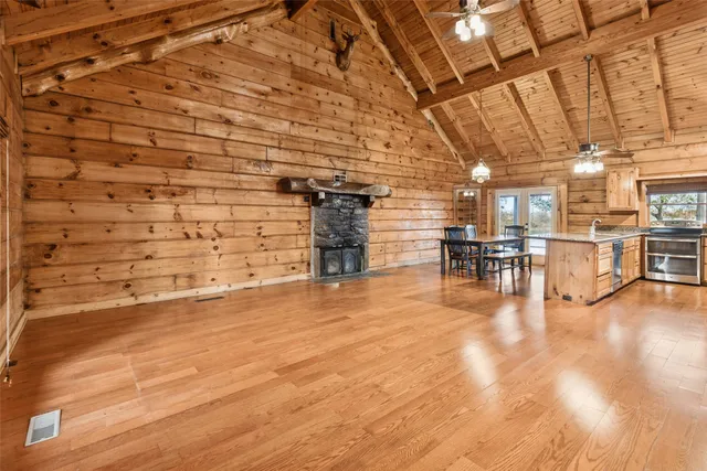 $855,000 | 384 Lonesome Dove Trail, Trinity, TX 75862