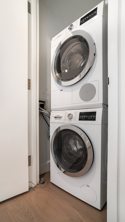 100 Lovejoy Wharf, Unit 4H Boston, MA 02114 - Photo 10 of 27