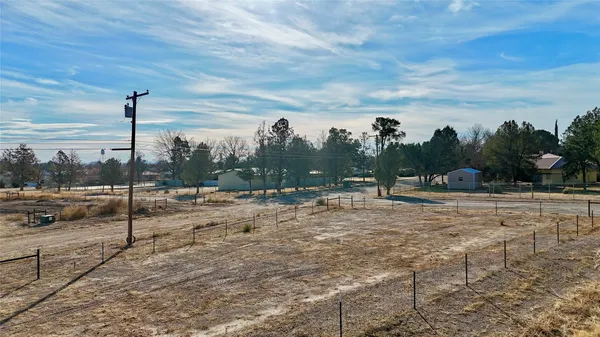 $70,000 | 610 West 4th Street, Marfa, TX 79843