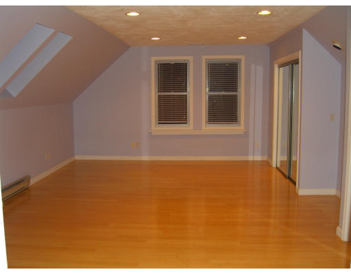 809-811 Heath Street, Unit 811 Brookline, MA 02467 - Photo 10 of 16