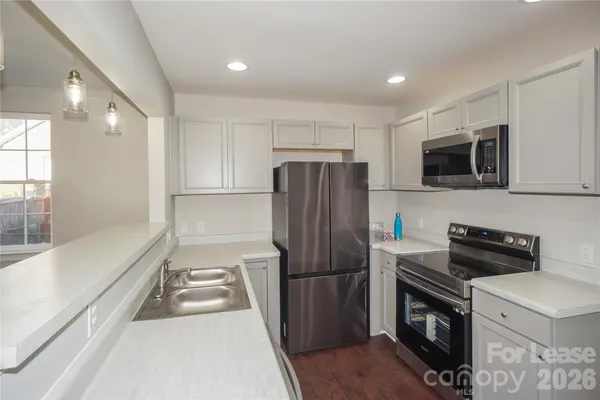 $1,800 | 2143 Camp Greene Street, Charlotte, NC 28208