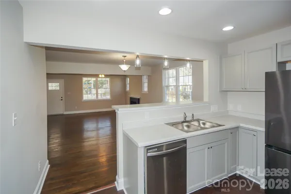 $1,800 | 2143 Camp Greene Street, Charlotte, NC 28208