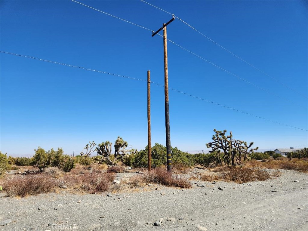 12 Cambria Road Pinon Hills, CA 92372 - Photo 8 of 12 a view of a beach