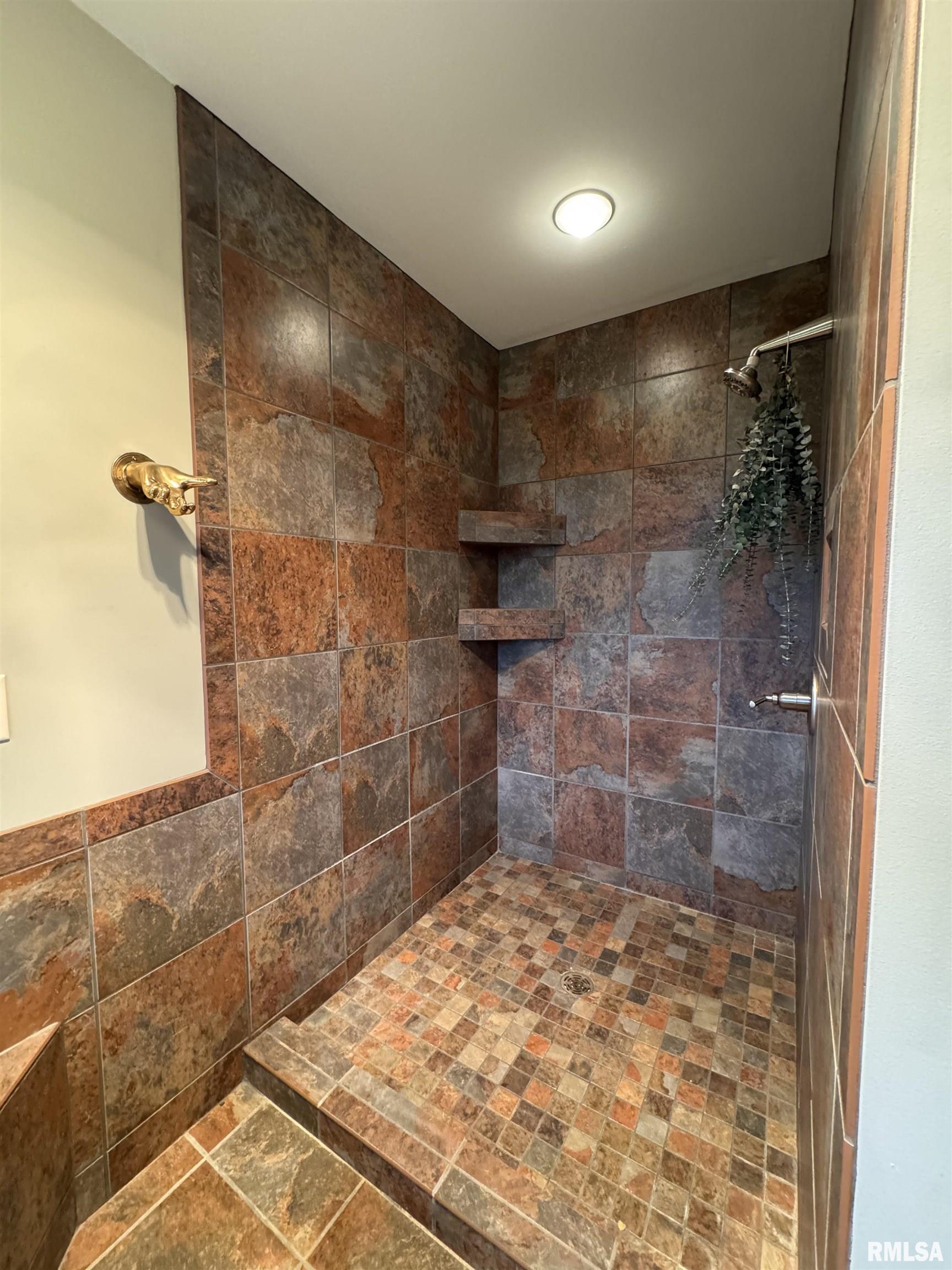 6 Marty Lane Macomb, IL 61455 - Photo 29 of 50