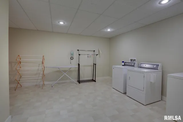 $599,999 | 6 Marty Lane, Macomb, IL 61455