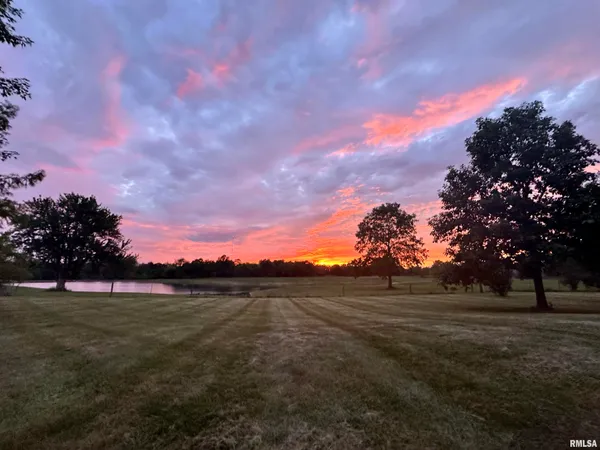 $565,000 | 6 Marty Lane, Macomb, IL 61455