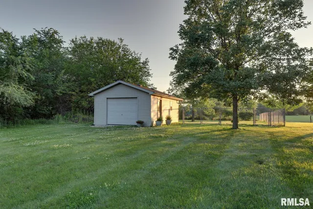 $599,999 | 6 Marty Lane, Macomb, IL 61455