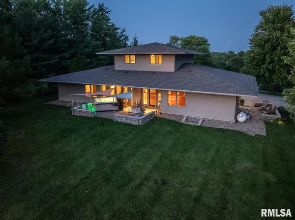 $565,000 | 6 Marty Lane, Macomb, IL 61455