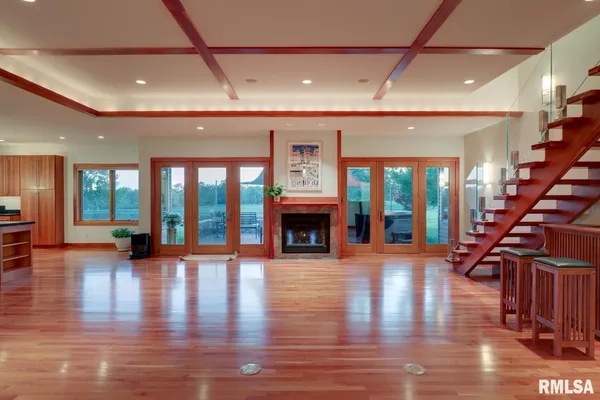 $565,000 | 6 Marty Lane, Macomb, IL 61455