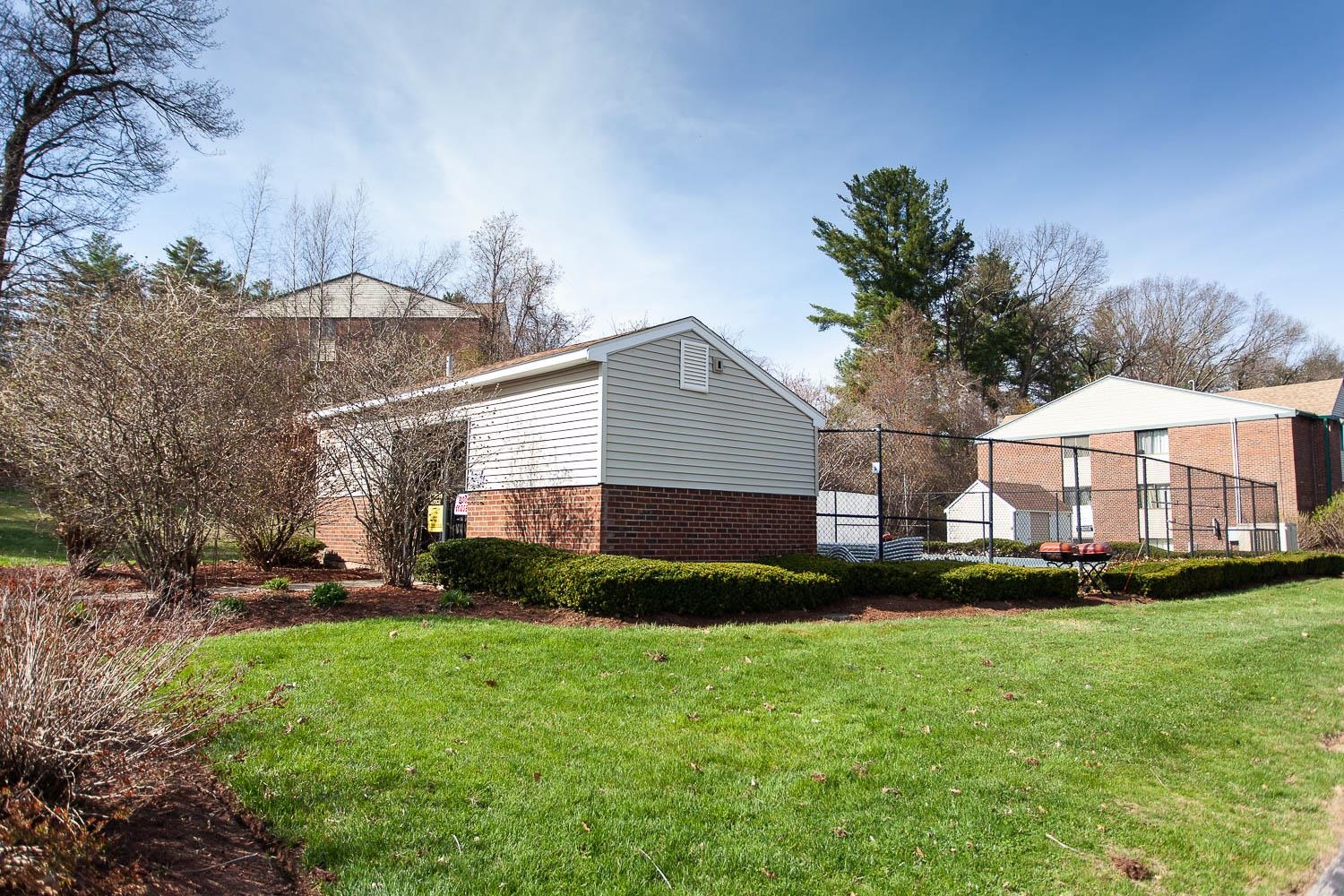 111 English Village Road, Unit 302 Manchester, NH 03102 - Photo 20 of 21 Gallery Image 20