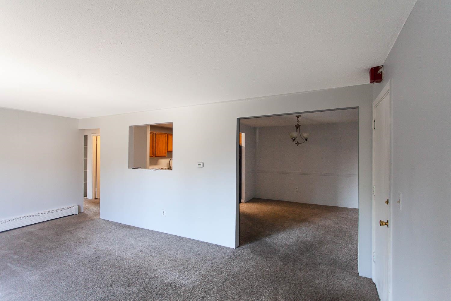 111 English Village Road, Unit 302 Manchester, NH 03102 - Photo 3 of 21 Gallery Image 3