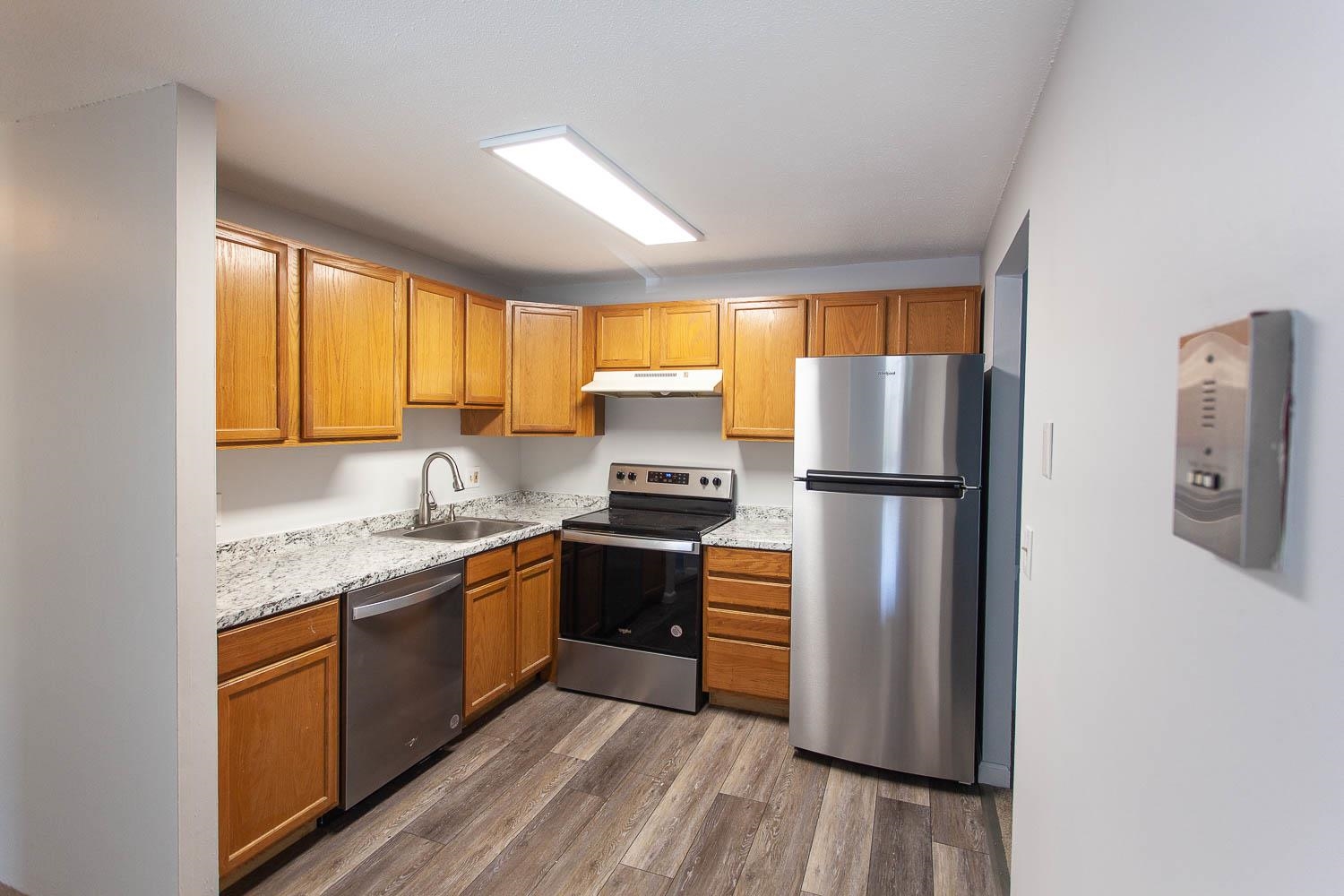 111 English Village Road, Unit 302 Manchester, NH 03102 - Photo 8 of 21 Gallery Image 8