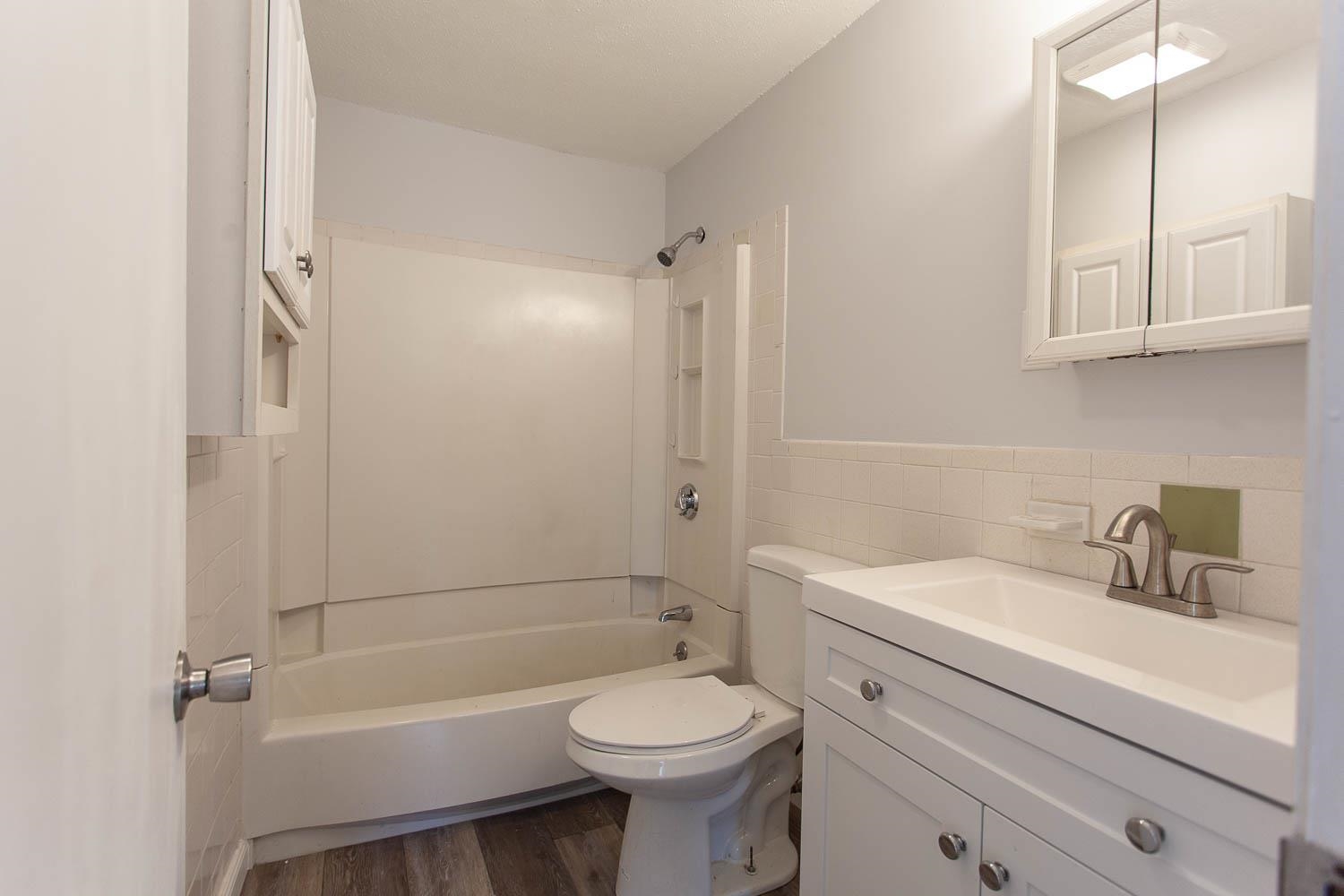 111 English Village Road, Unit 302 Manchester, NH 03102 - Photo 10 of 21 Gallery Image 10