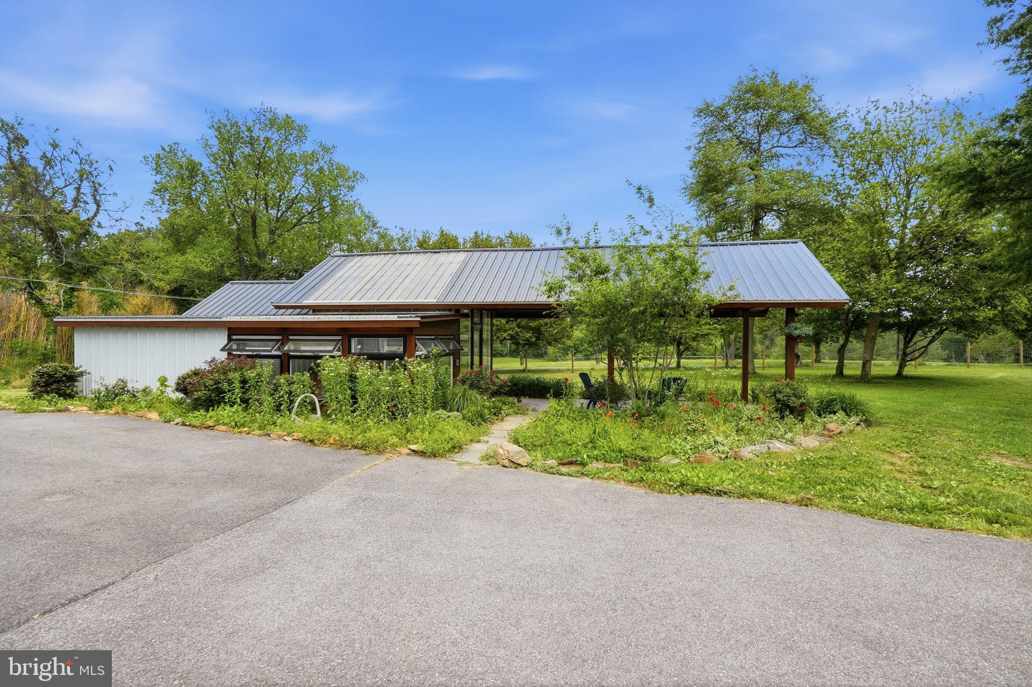 15715 Avery Road Rockville, MD 20855 - Photo 88 of 116 Sunfilled Greenhouse & Pavillion