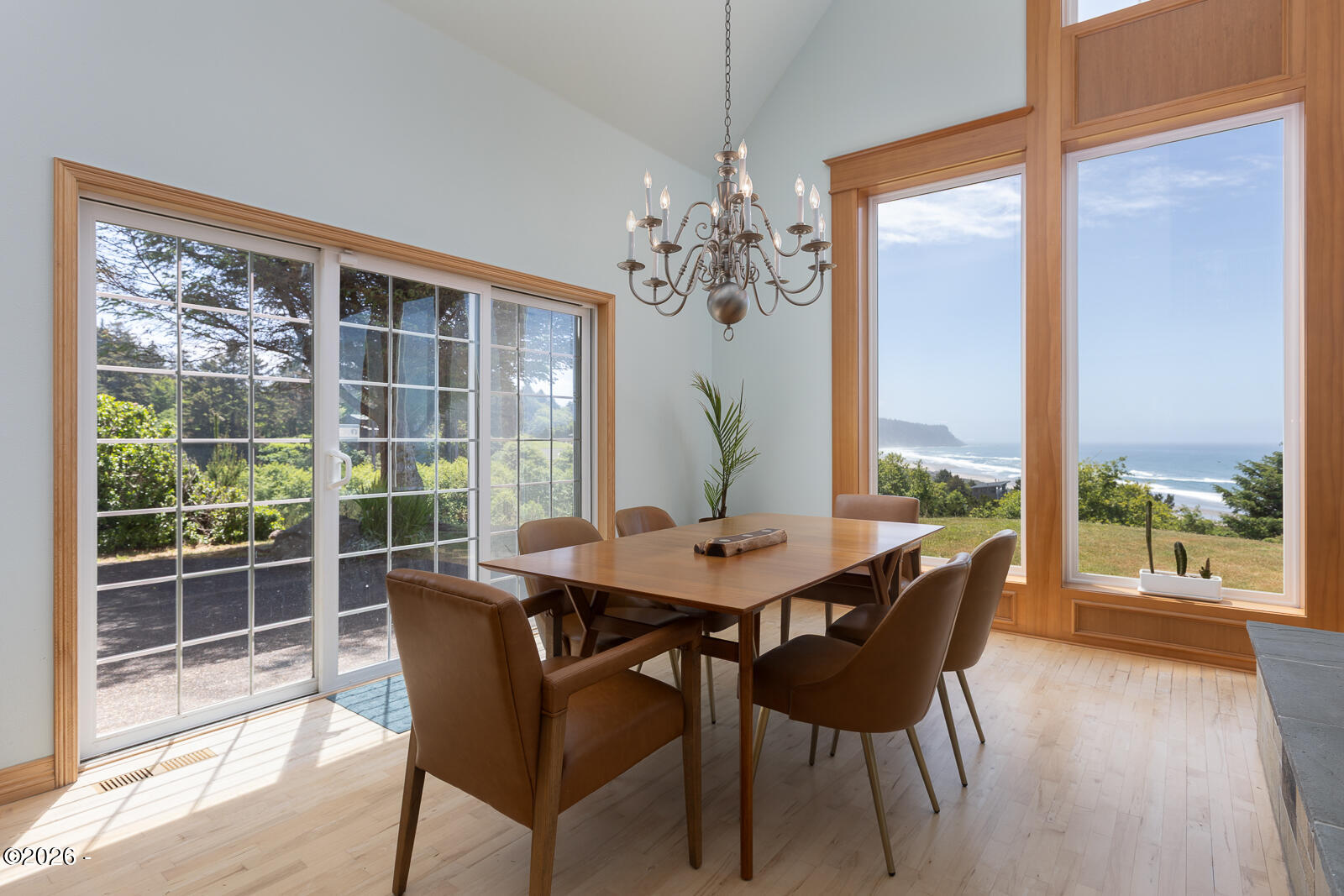 5340 Haystack Drive Neskowin, OR 97149 - Photo 10 of 52 Ocean view dining
