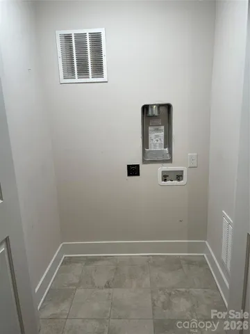 $299,500 | 935 McAlway Road, Unit 303, Charlotte, NC 28211