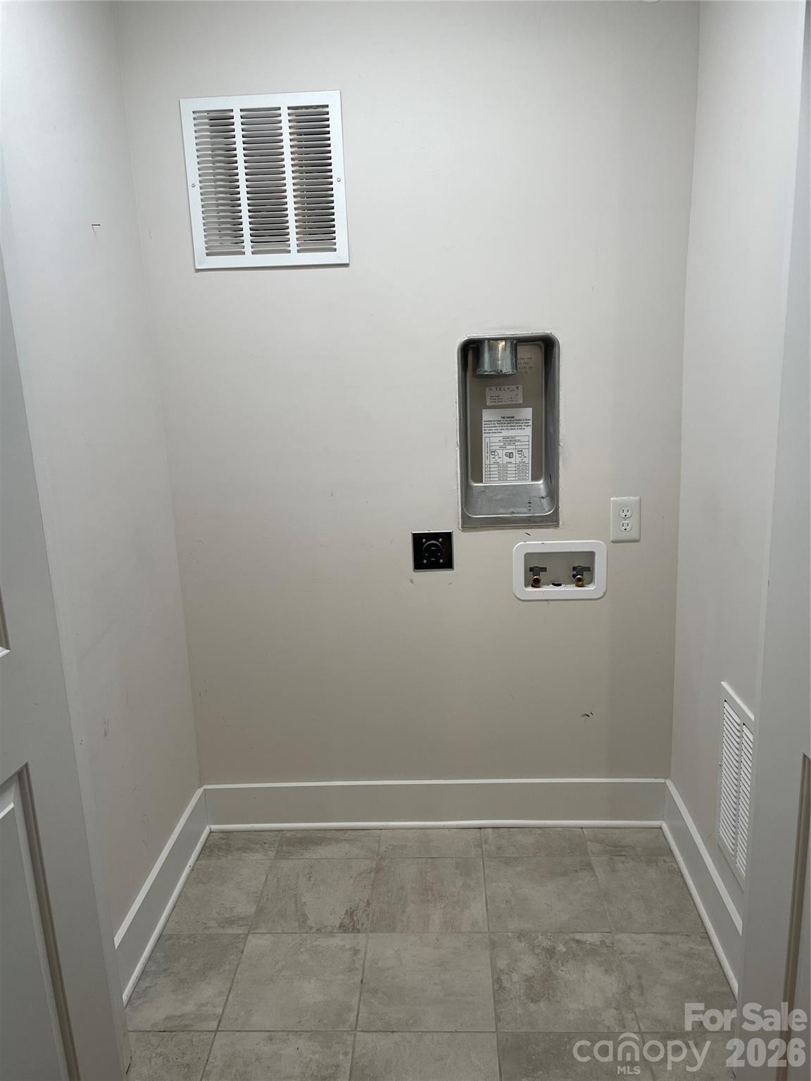 935 McAlway Road, Unit 303 Charlotte, NC 28211 - Photo 16 of 16 a view of an empty room