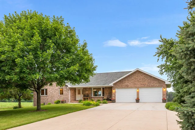 $450,000 | 3875 Conard Road, New Franken, WI 54229