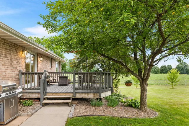 $450,000 | 3875 Conard Road, New Franken, WI 54229