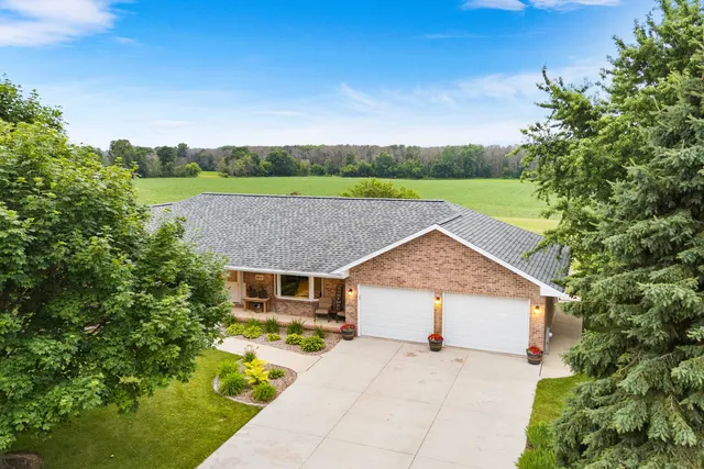 $450,000 | 3875 Conard Road, New Franken, WI 54229