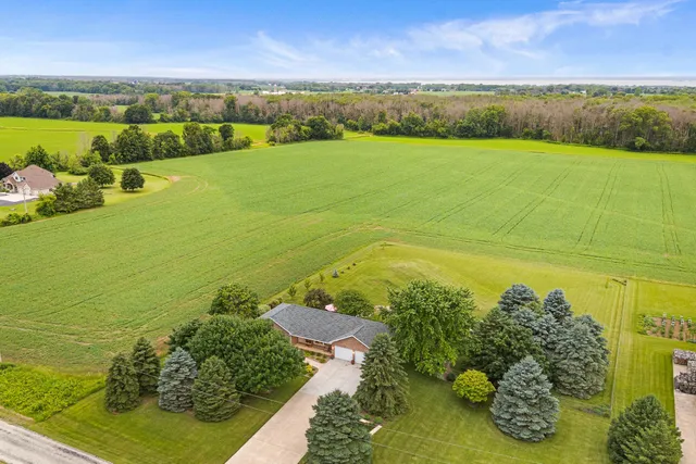 $450,000 | 3875 Conard Road, New Franken, WI 54229