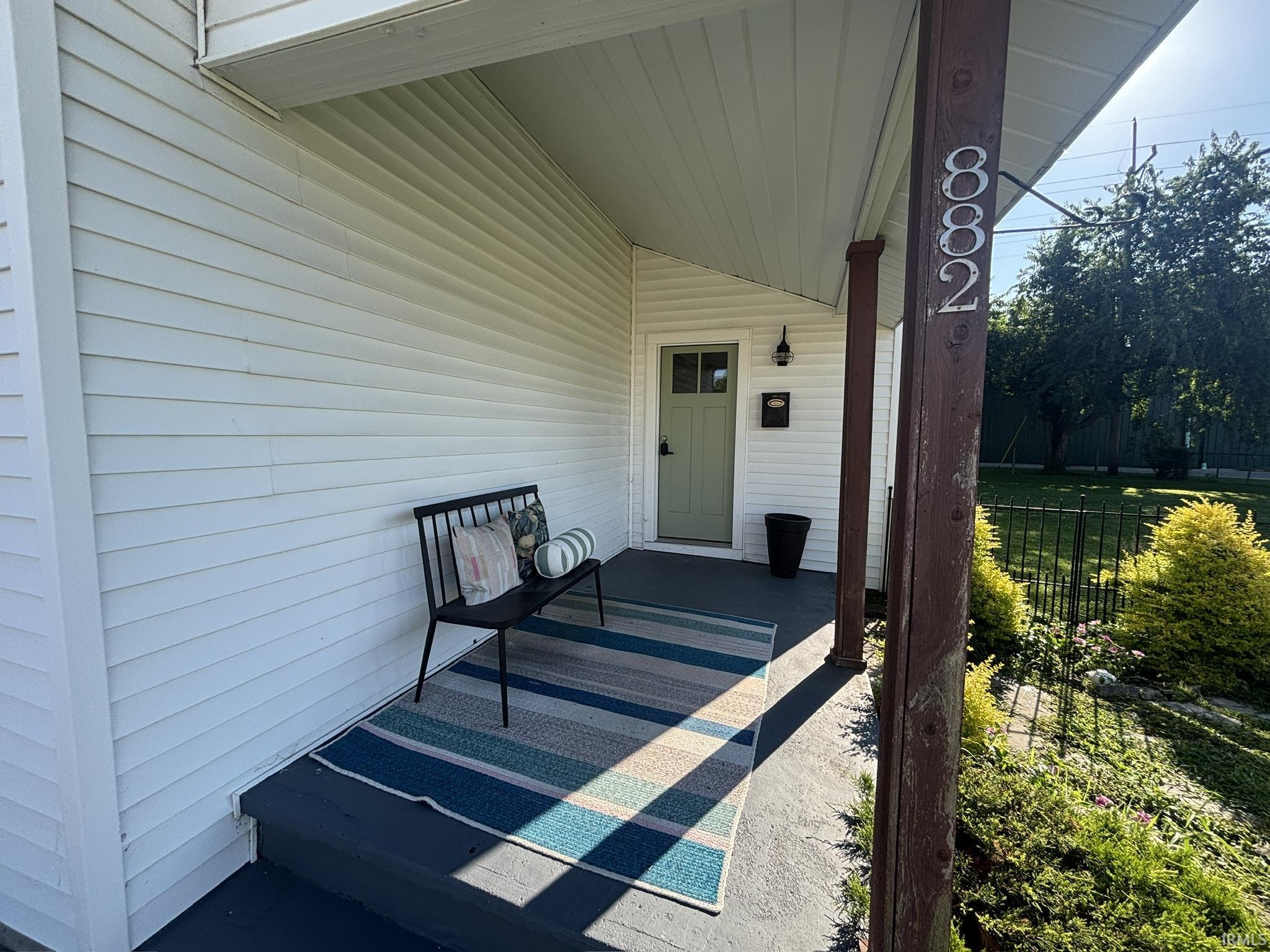882 Emison Avenue Vincennes, IN 47591 - Photo 3 of 21