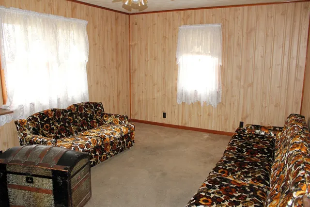 $325,000 | 17395 Swisher Hill Road, Dewitt, IL 61735