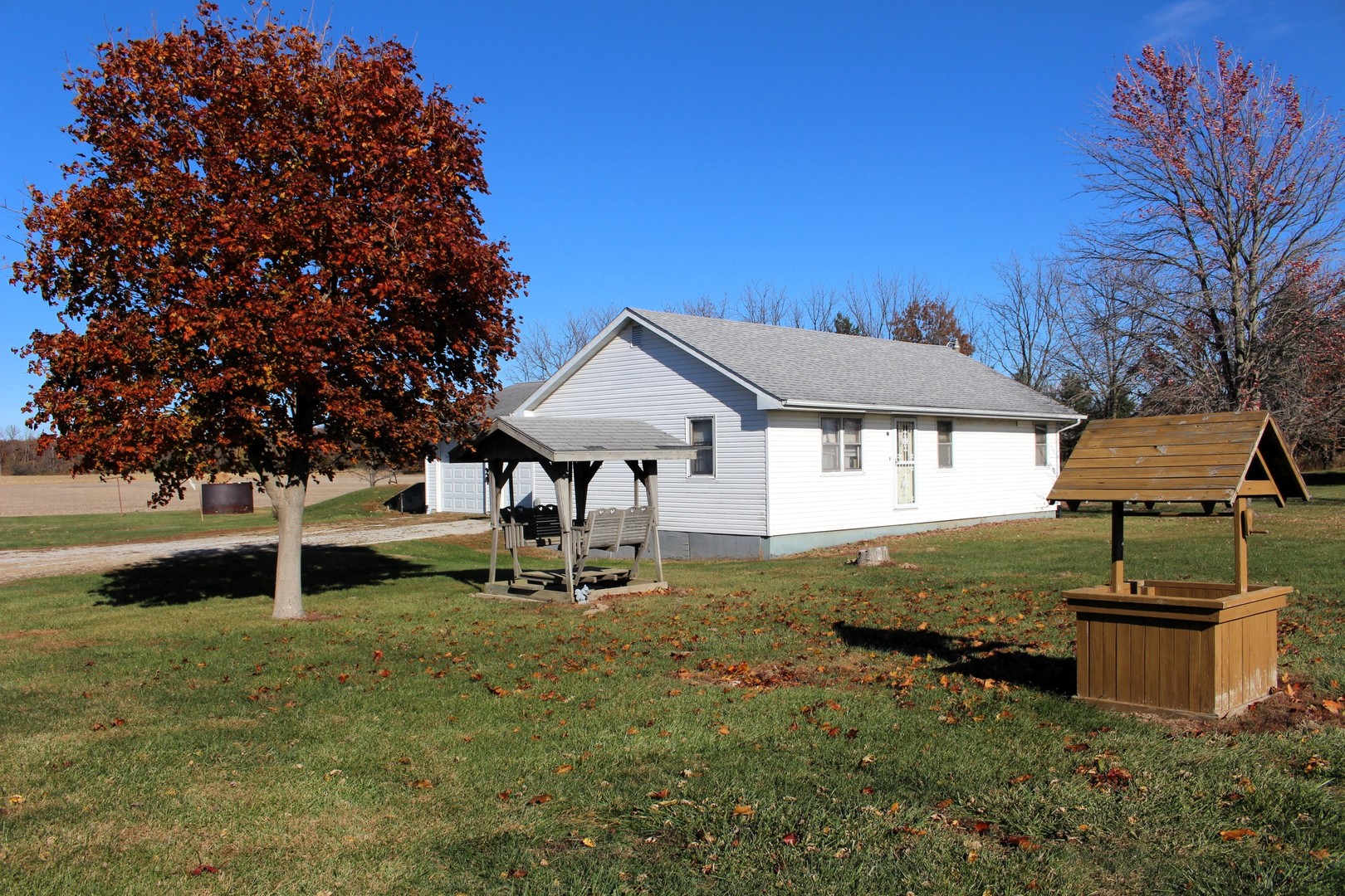 17395 Swisher Hill Road Dewitt, IL 61735 - Photo 5 of 27