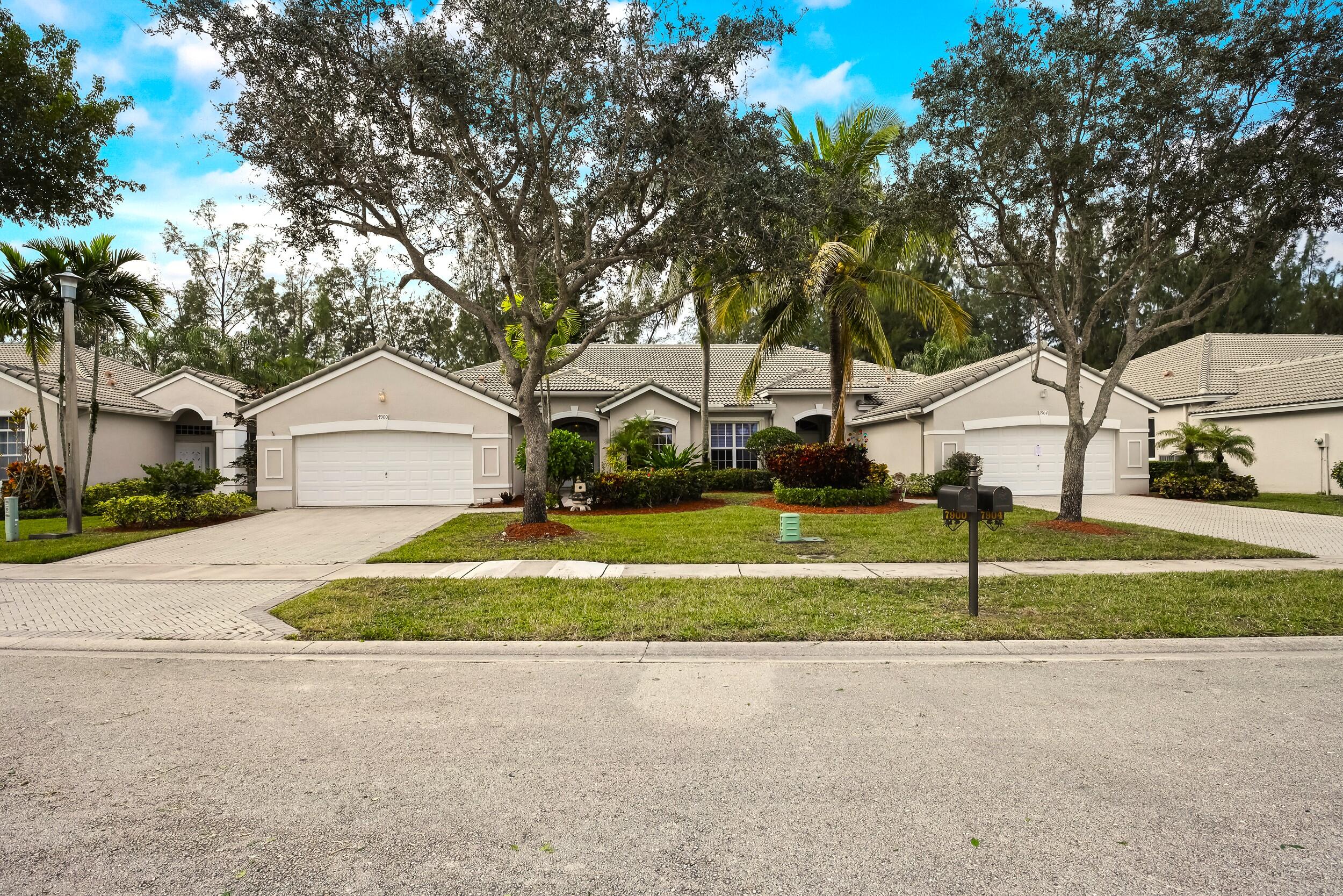 7900 Rockford Road Boynton Beach, FL 33472 - Photo 1 of 52 7900 Rockford (1)