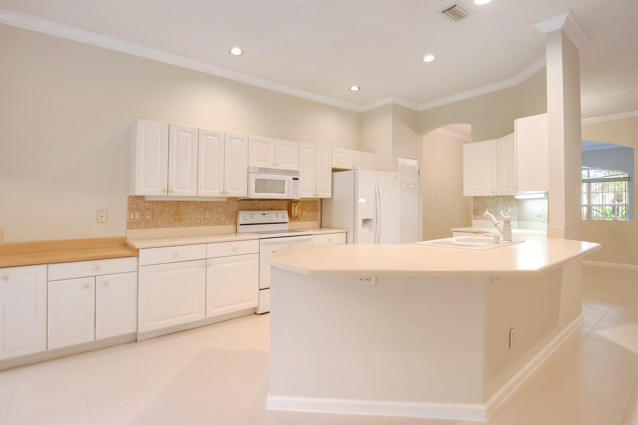 7900 Rockford Road Boynton Beach, FL 33472 - Photo 14 of 52 7900 Rockford (11)