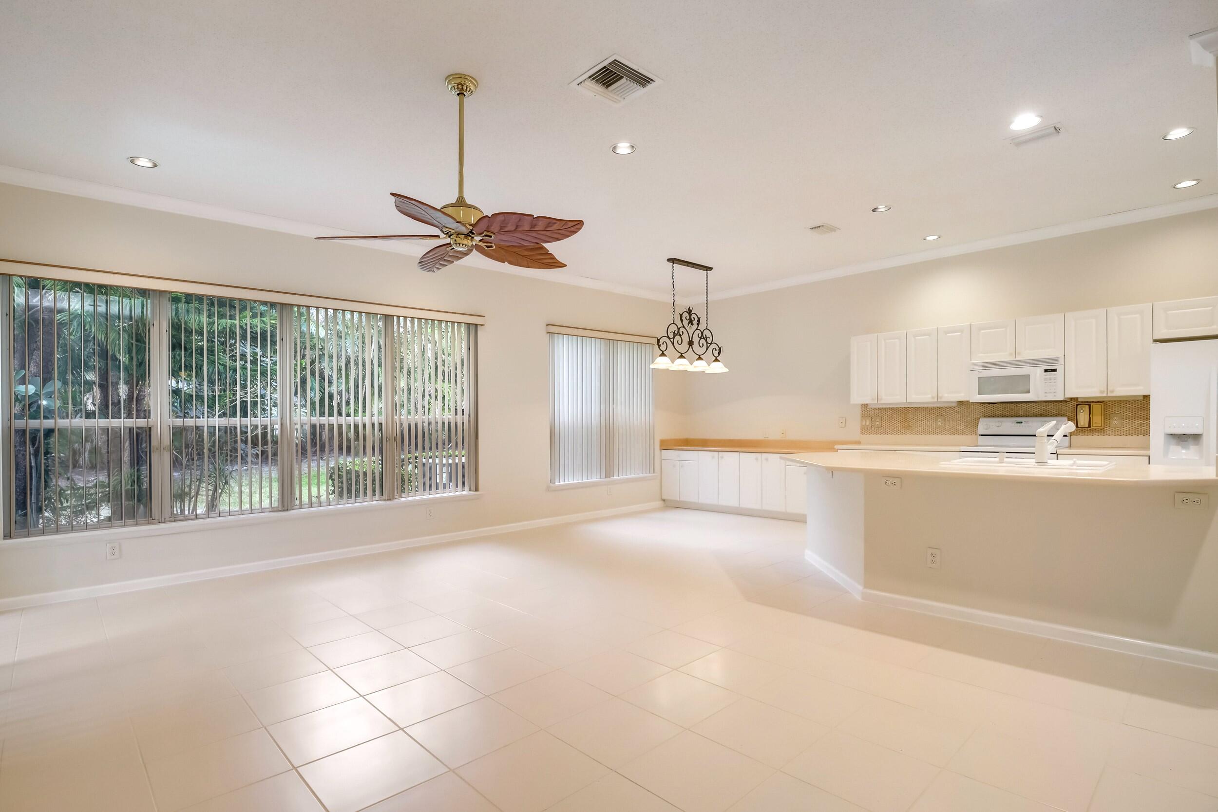 7900 Rockford Road Boynton Beach, FL 33472 - Photo 9 of 52 7900 Rockford (8)