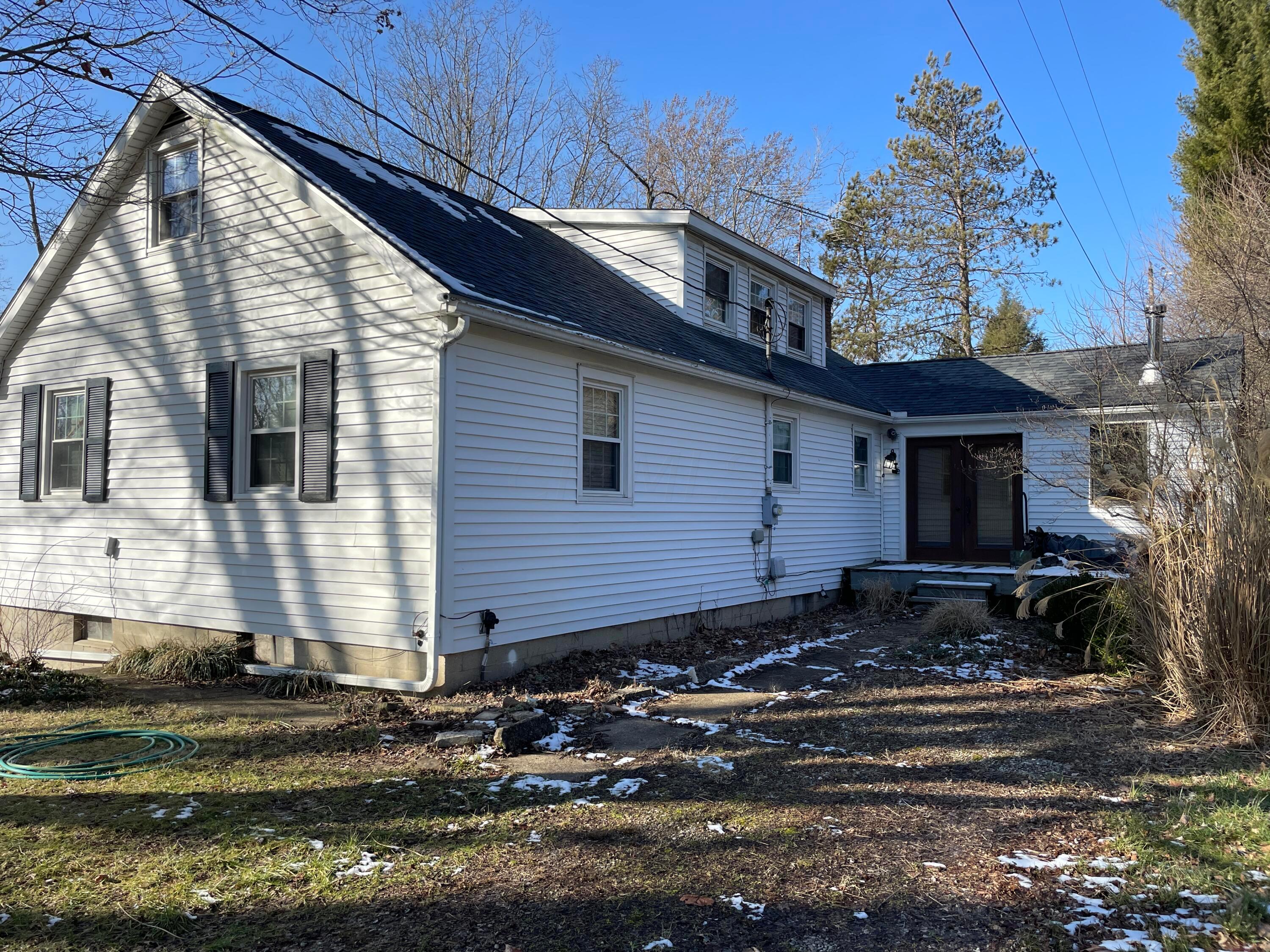 10720 16th Road Southwest Stoutsville, OH 43154 - Photo 15 of 18 rear view