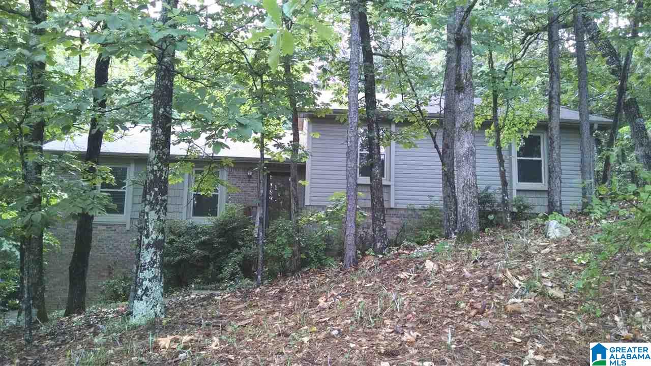 828 Round Hill Road Pelham, AL 35124 - Photo 1 of 19