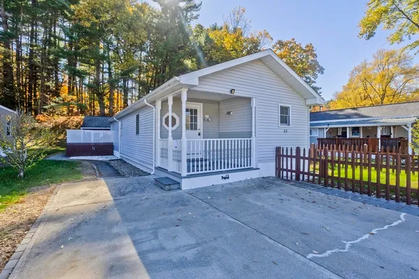$175,000 | 22 Pine View, Unit 22, Three Rivers, MA 01080