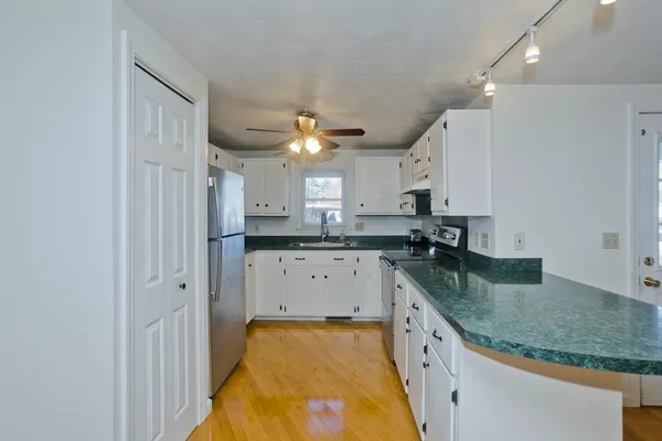 $175,000 | 22 Pine View, Unit 22, Three Rivers, MA 01080