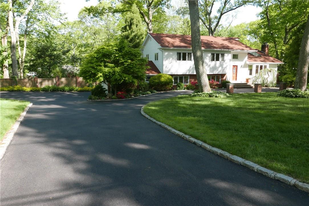 125 Old Field Road Huntington, NY 11743 - Photo 1 of 1 Gallery Image 1